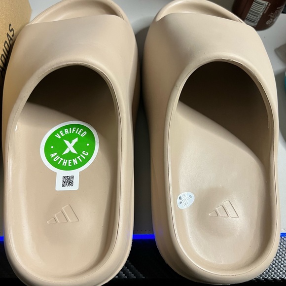Yeezy Slides